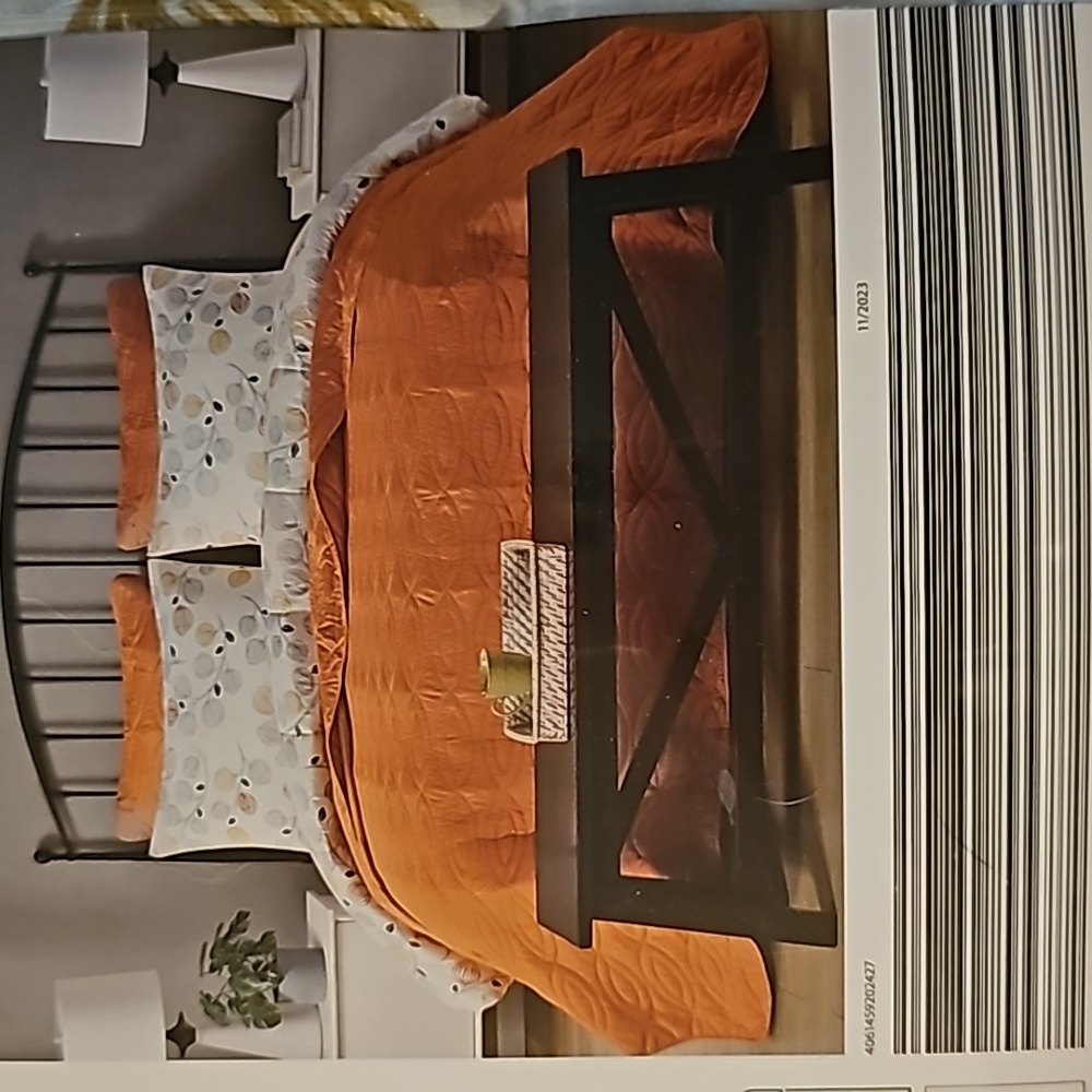New never used Comforter & Coverlet set